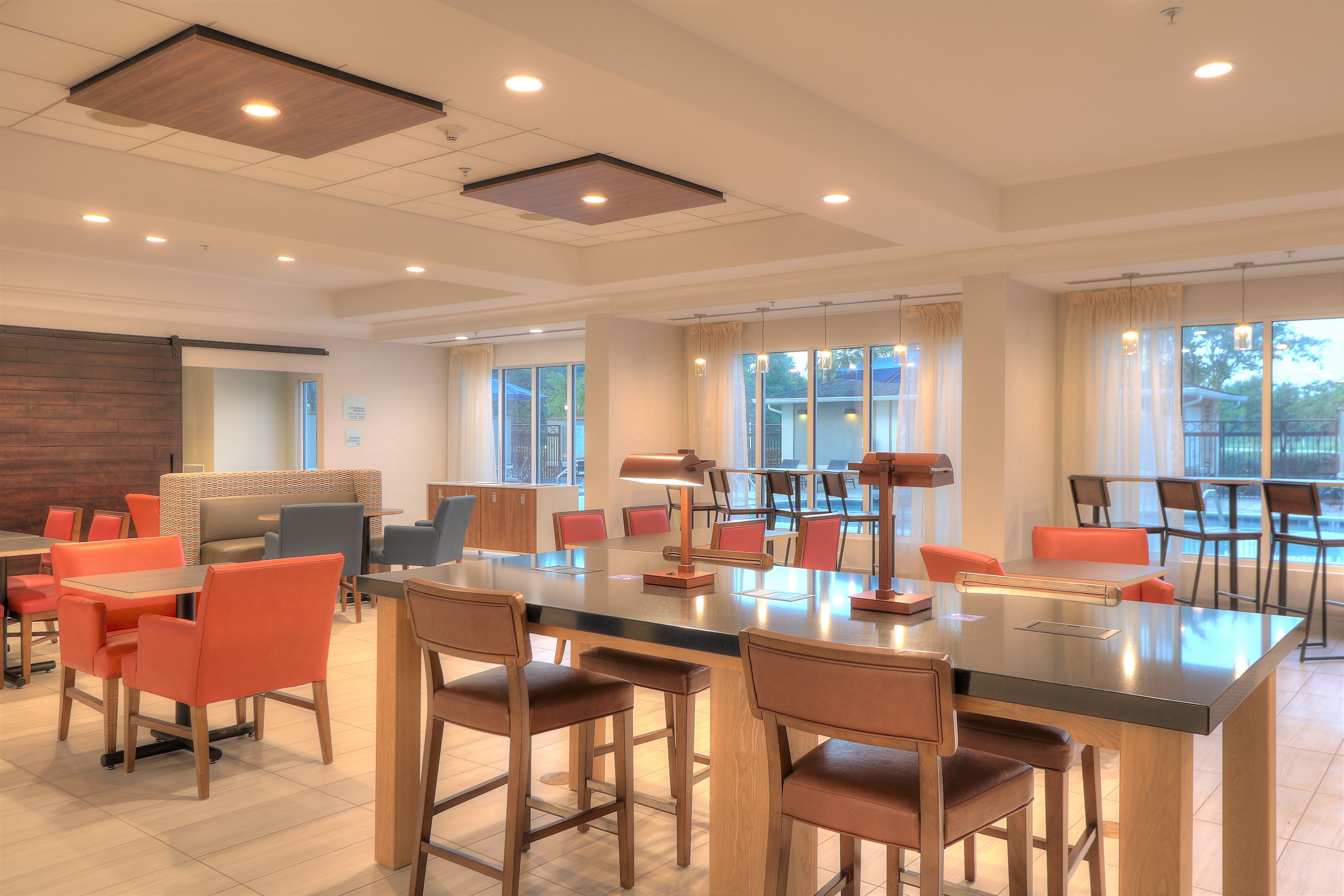 Holiday Inn Express Hotel & Suites Mobile Saraland By Ihg Bagian luar foto
